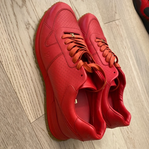 Louis Vuitton run away supreme red gum shoes - Picture 4 of 4